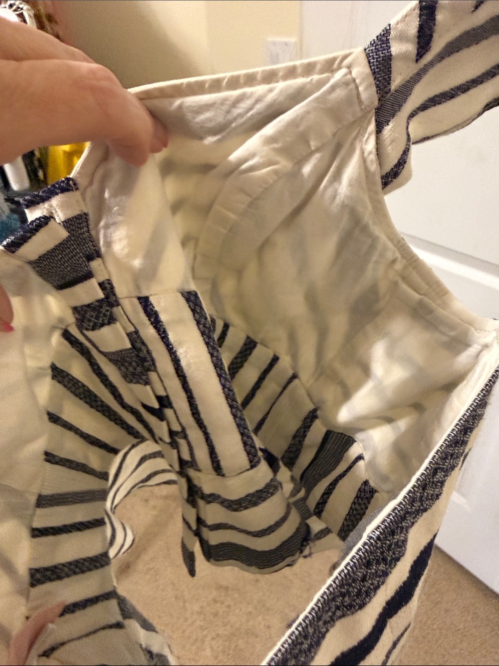 Marissa Web 💗Striped Button-Front Crop Top - Navy & White - Picture 12 of 13